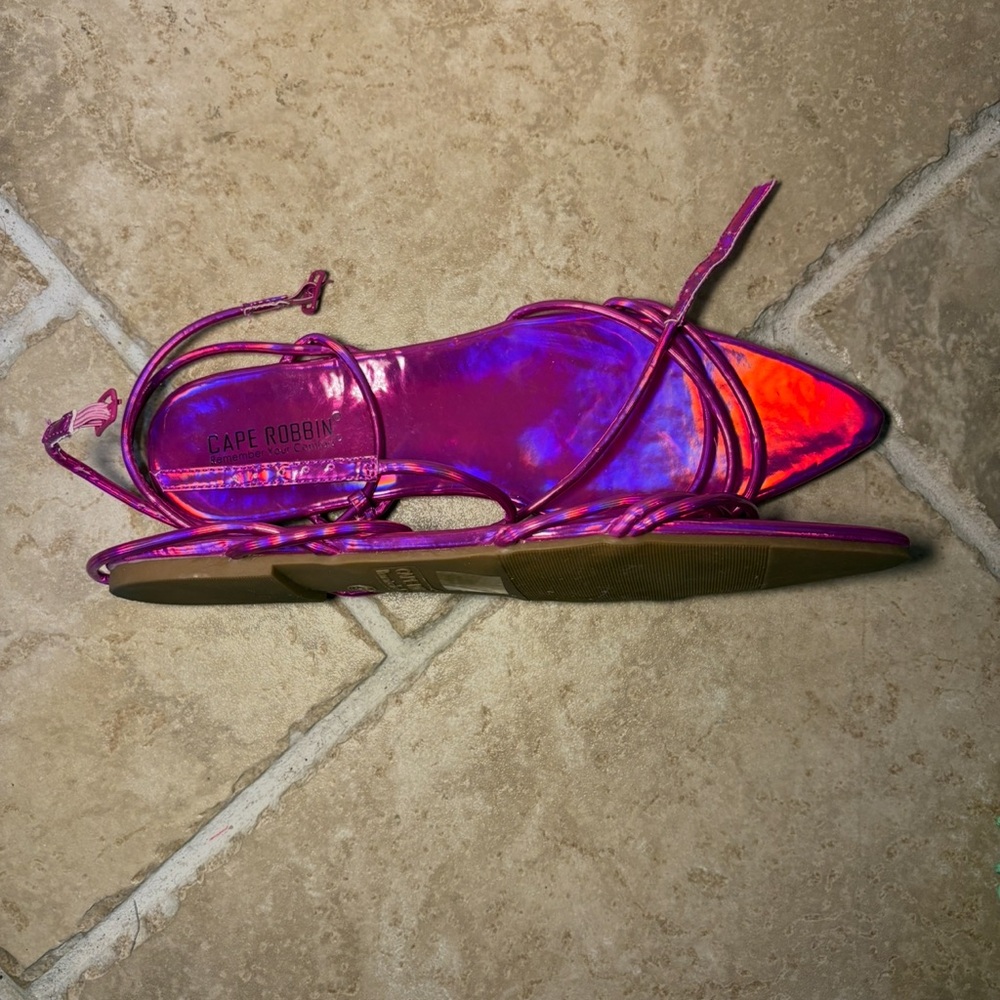 New Cape Robbin Women’s Pink Iridescent Strappy Sandals Resort Vacation Summer - Picture 6 of 6